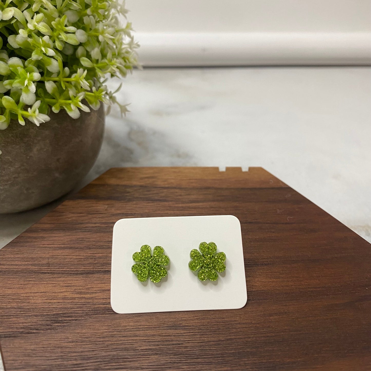 Acrylic Stud Earrings - Clover