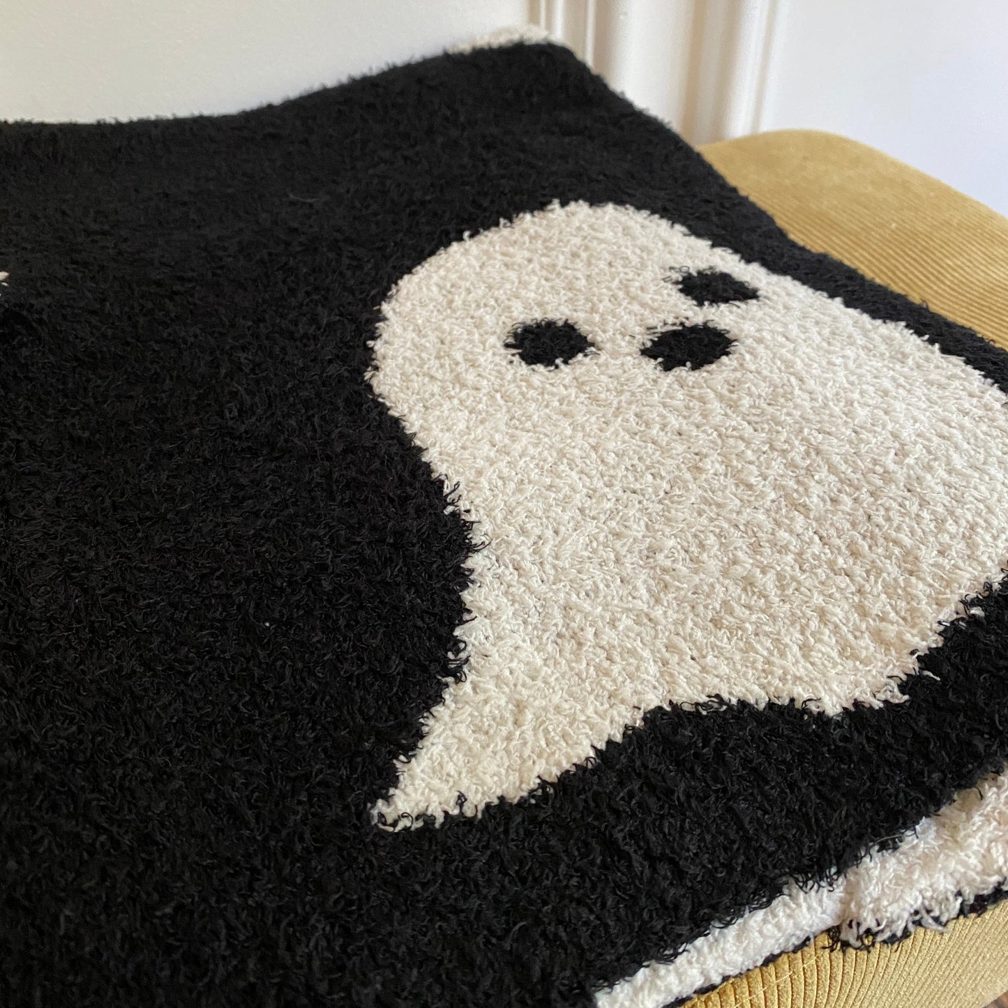 Blanket - Soft Dreams - Double Sided Ghost Halloween Black & White